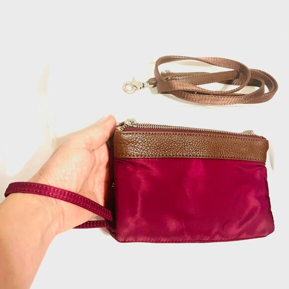 Baggalini Crossbody Wallet/Wristlet-Nylon-Maroon/Tan-Lightweight-Trifold-Roomy - Picture 4 of 11